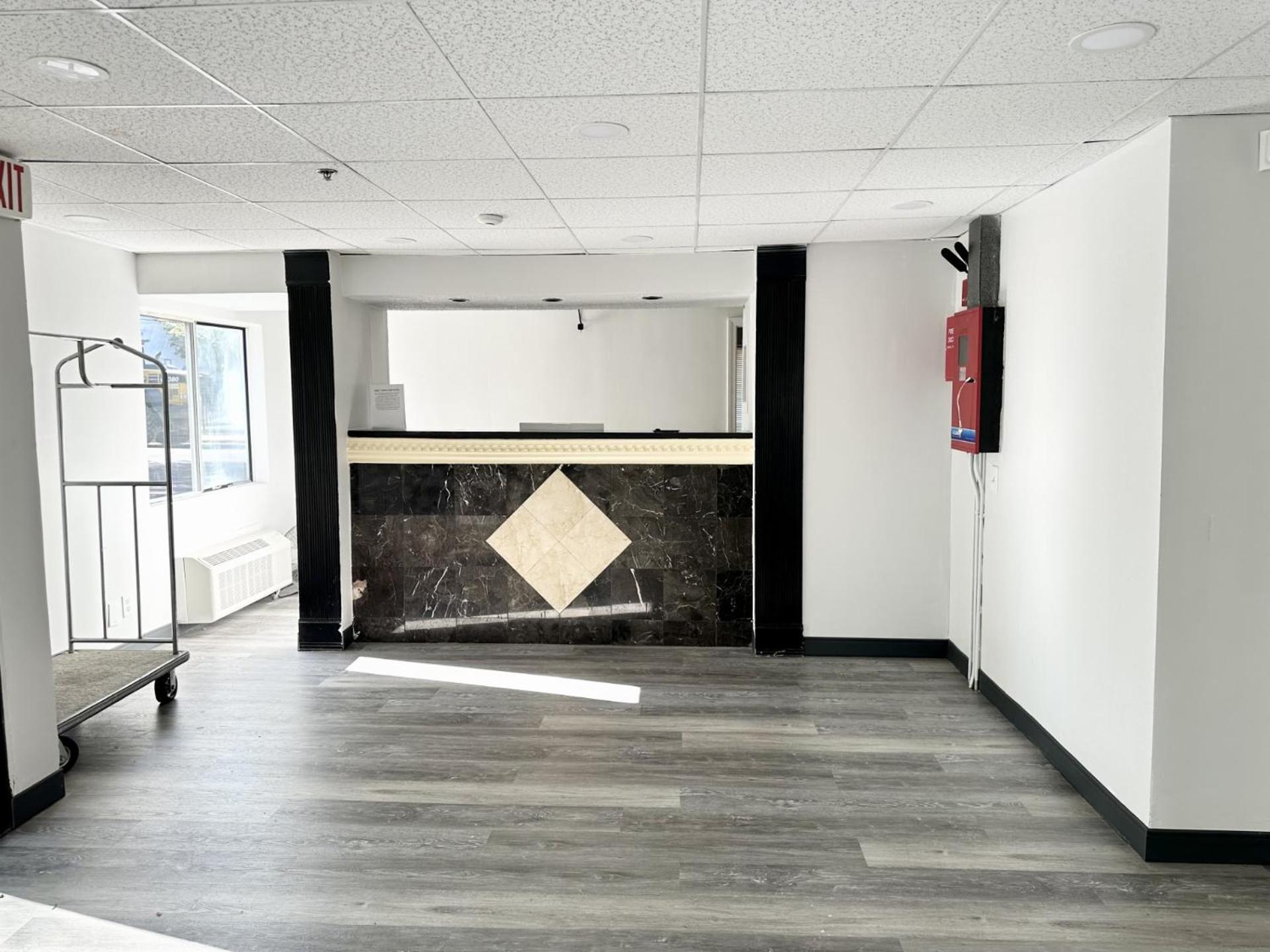 Baldwin Inn And Suites ويست سبرينغفيلد المظهر الخارجي الصورة