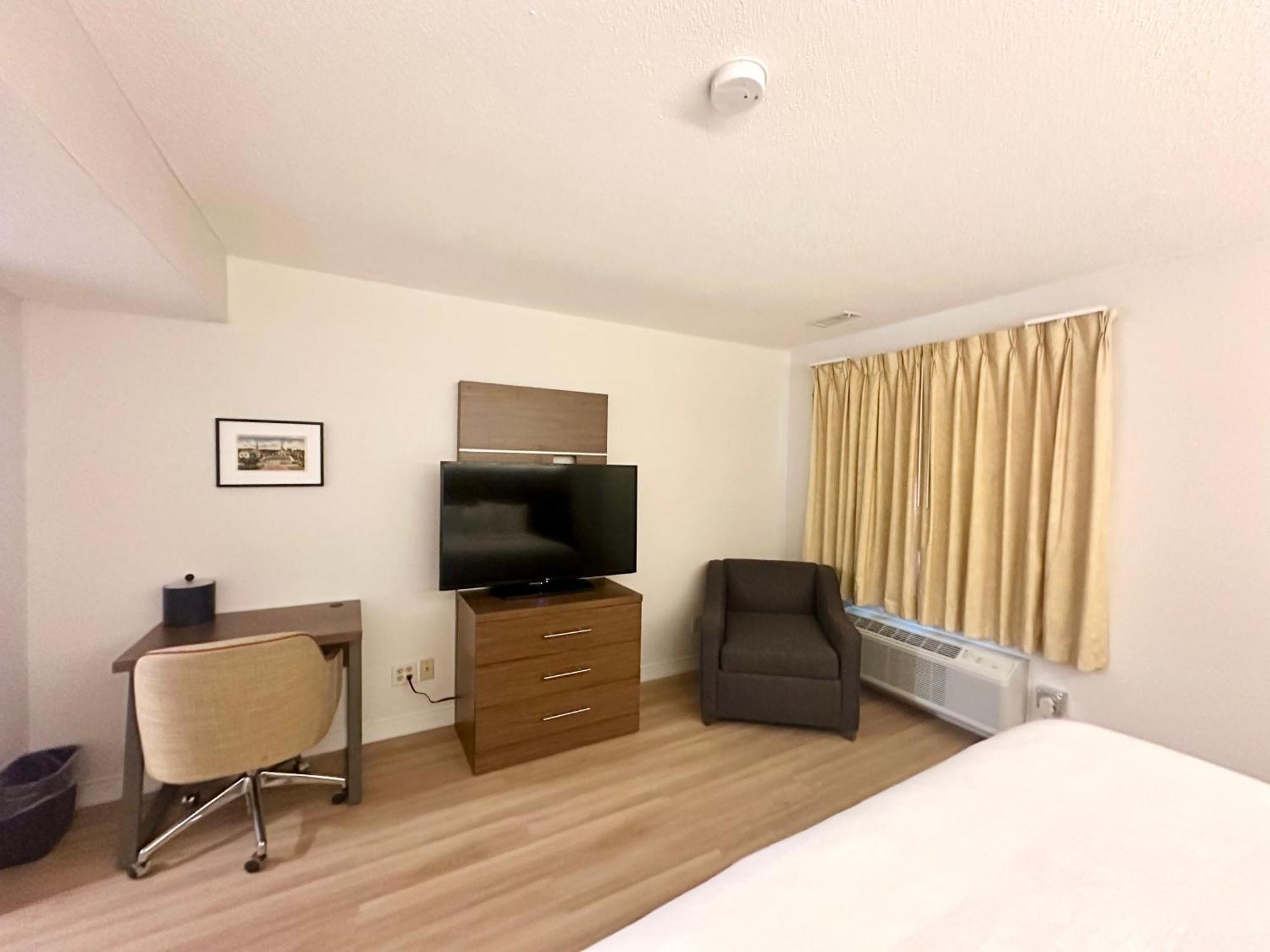 Baldwin Inn And Suites ويست سبرينغفيلد المظهر الخارجي الصورة