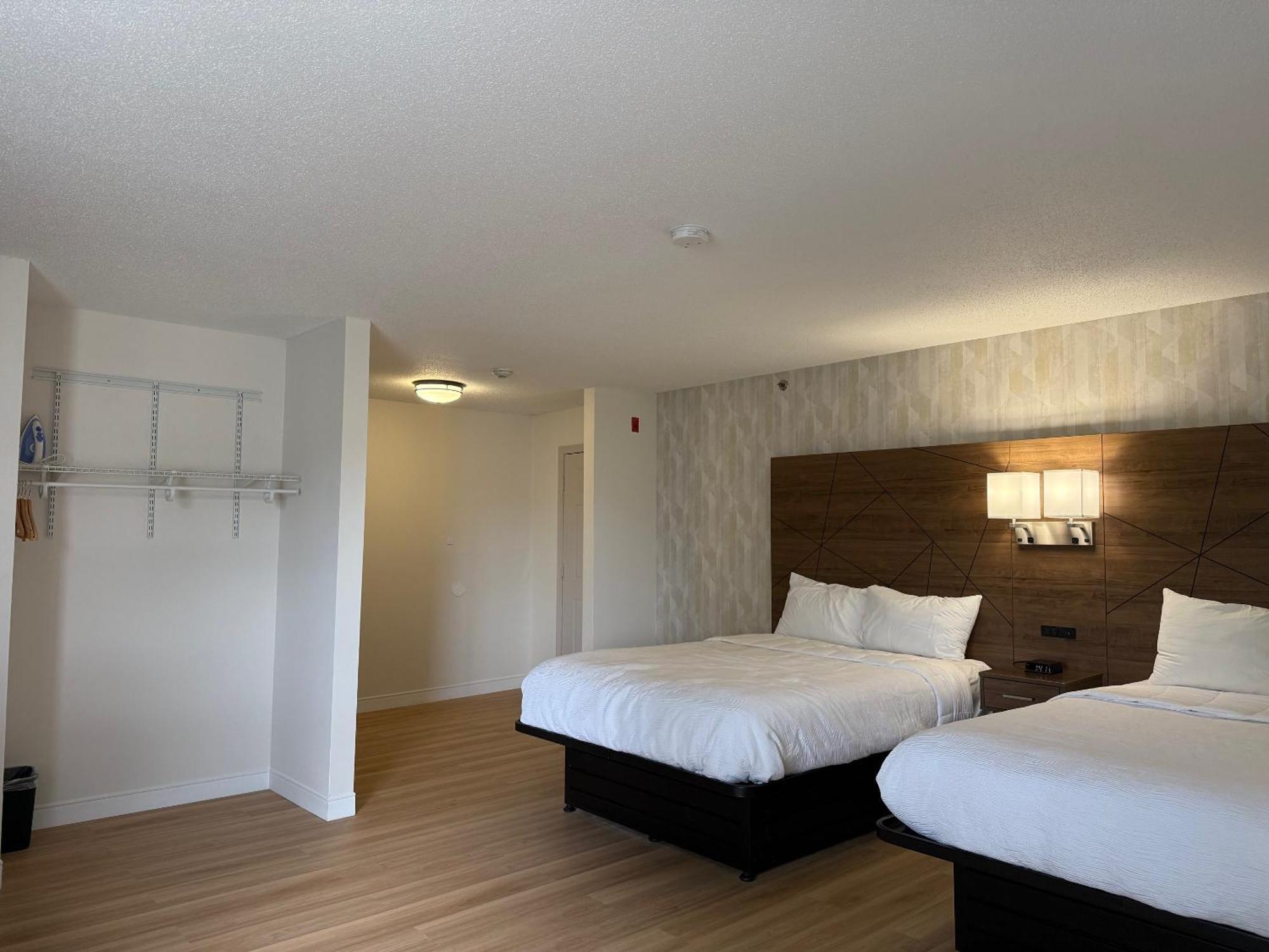 Baldwin Inn And Suites ويست سبرينغفيلد المظهر الخارجي الصورة
