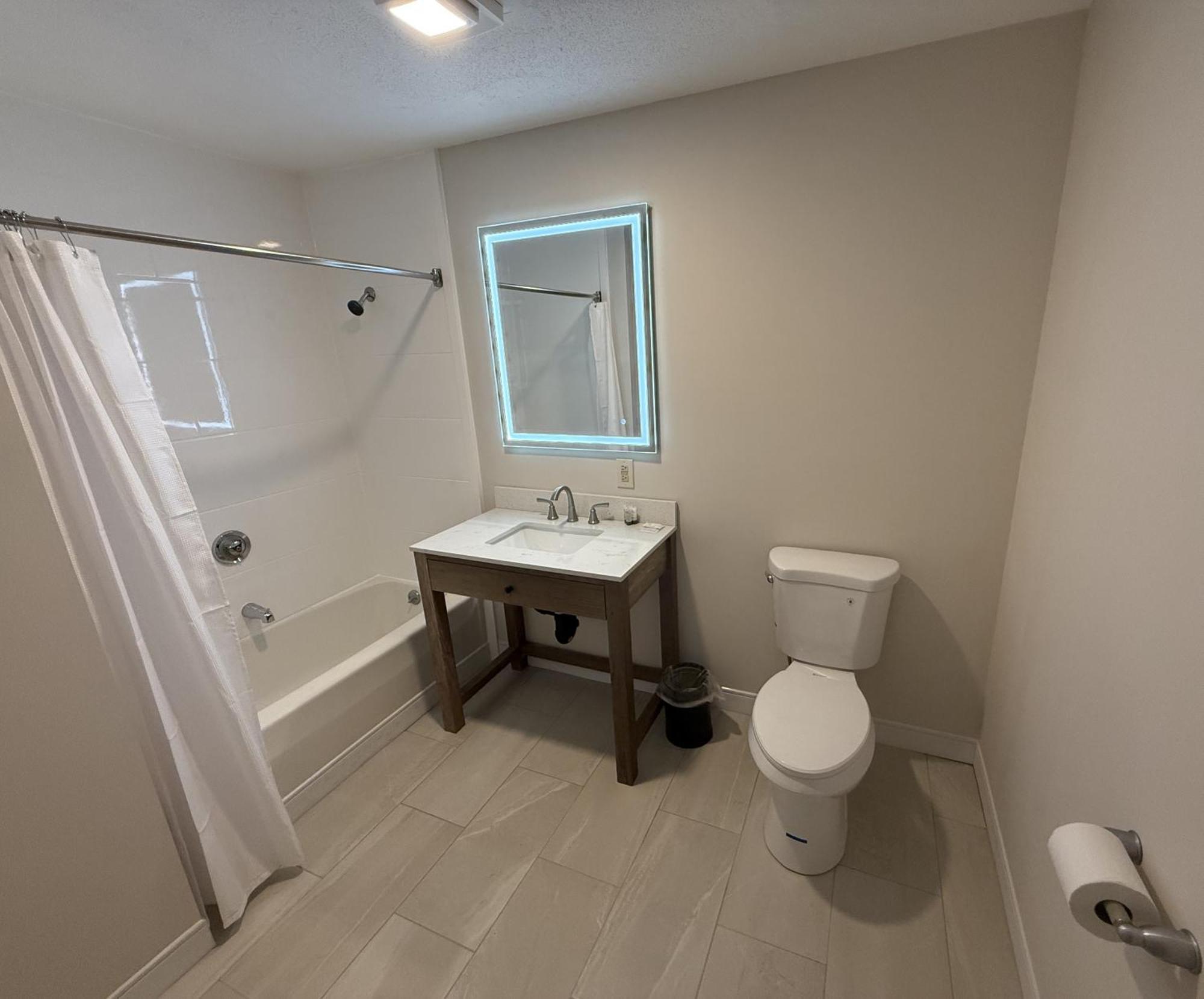 Baldwin Inn And Suites ويست سبرينغفيلد المظهر الخارجي الصورة